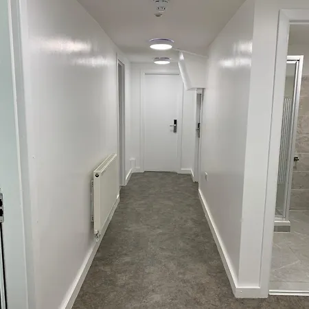 Rahman Hostel Manchester Exterior photo