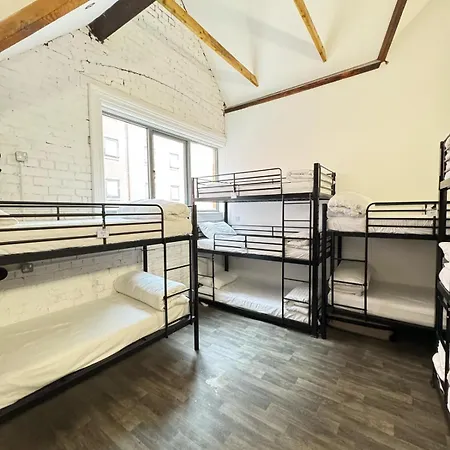 Rahman Hostel Manchester Exterior photo