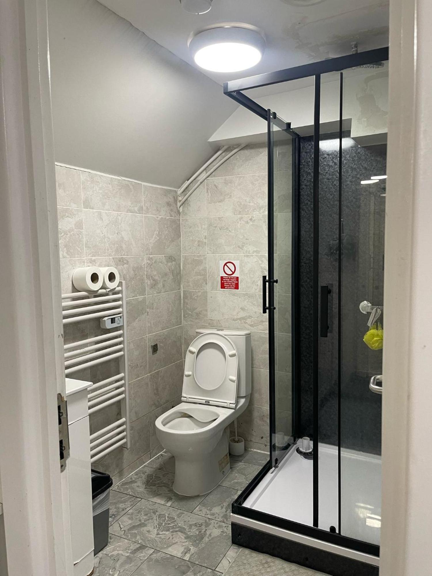 Rahman Hostel Manchester